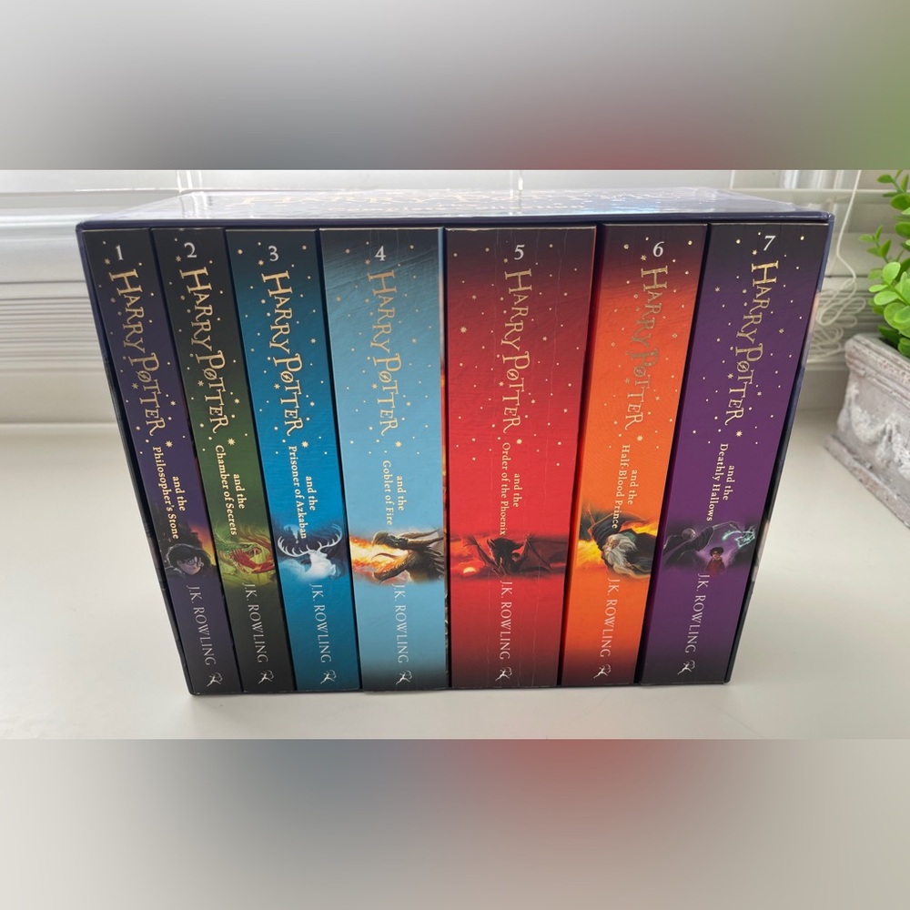 Harry Potter Boxed Collector Set 7 Books